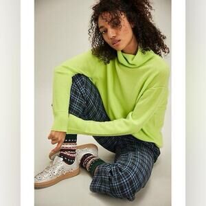 Free People Treasure Turtleneck Cashmere Lime Green Pullover Sweater NWOT